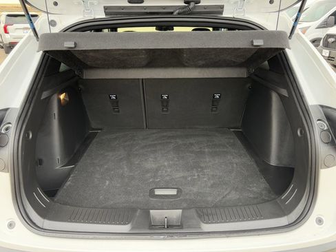 Used 2025 Chevrolet Trax RS image 31