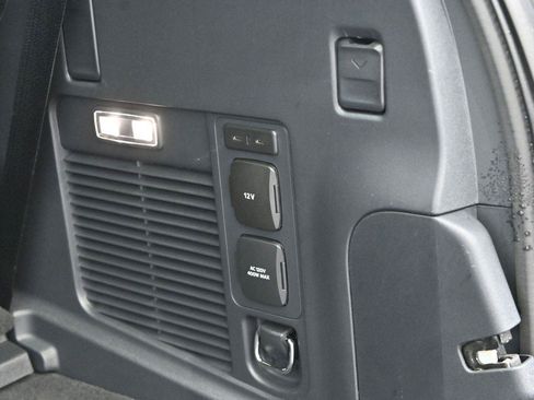 Used 2025 Ford Expedition Platinum w/ Stealth Performance Package AWD/4WD image 11