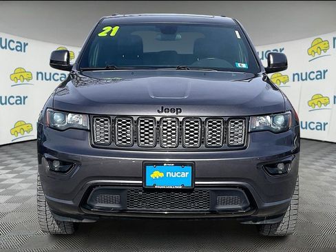 Used 2021 Jeep Grand Cherokee Laredo X image 2