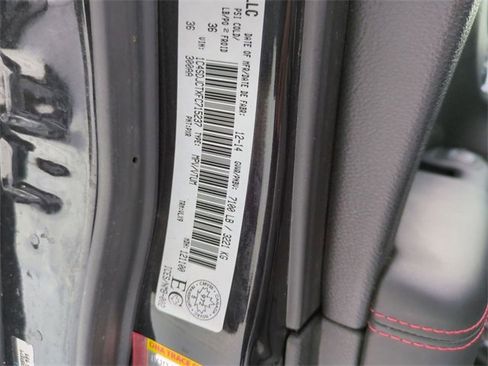 Used 2015 Dodge Durango R/T w/ Technology Group image 30