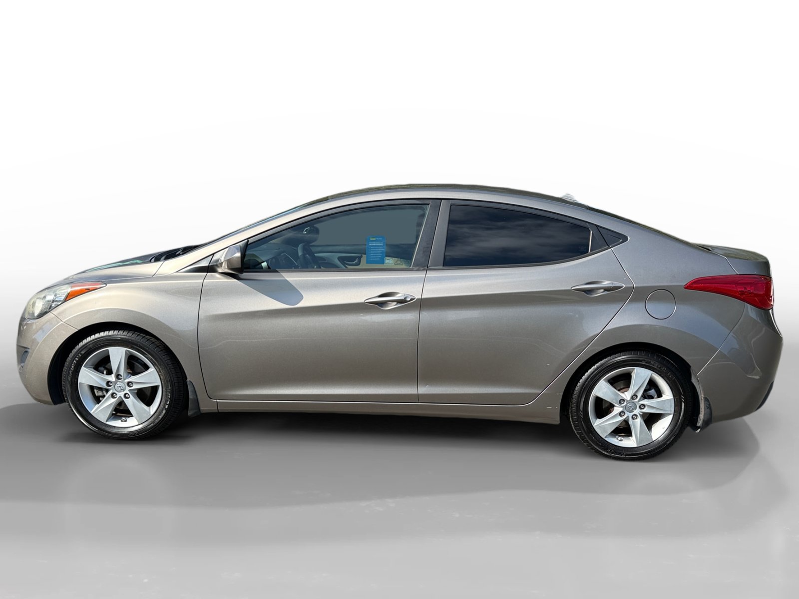 Used 2013 Hyundai Elantra GLS FWD image 2