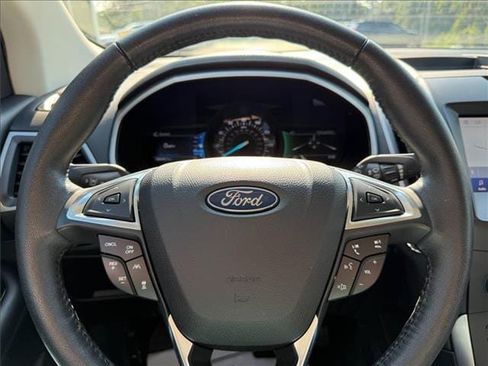 Used 2020 Ford Edge SEL w/ Convenience Package FWD image 9