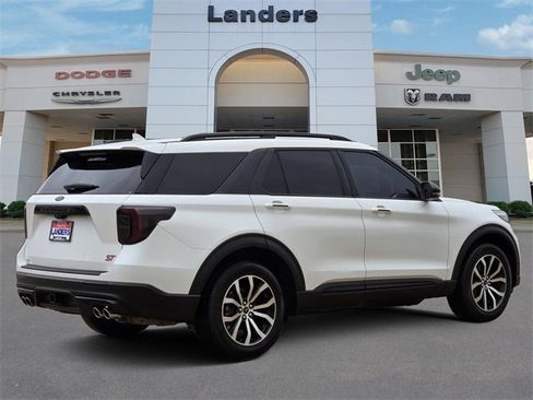 Used 2020 Ford Explorer ST w/ Premium Technology Package image 4