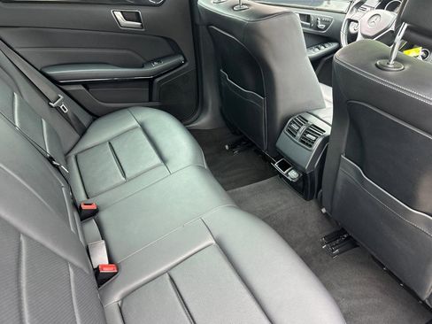 Used 2016 Mercedes-Benz E 350 Sedan image 31