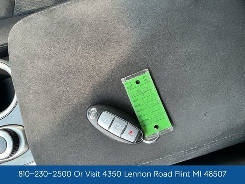 Used 2014 Nissan Pathfinder SV AWD/4WD image 26