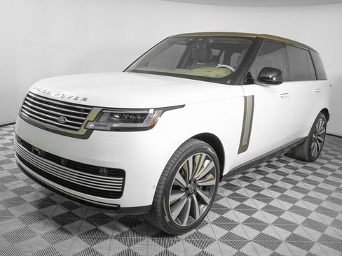 Used 2024 Land Rover Range Rover SV image 8