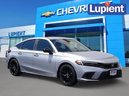 Used 2023 Honda Civic Sport image 1