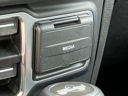 Used 2024 Jeep Wrangler Unlimited Sport AWD/4WD image 22