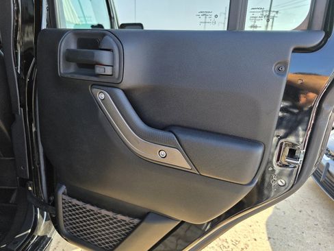 Used 2014 Jeep Wrangler Unlimited Sport w/ Quick Order Package 24S image 23