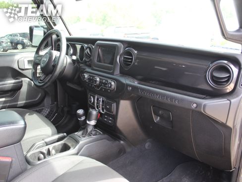 Used 2021 Jeep Wrangler Unlimited Sport AWD/4WD image 28