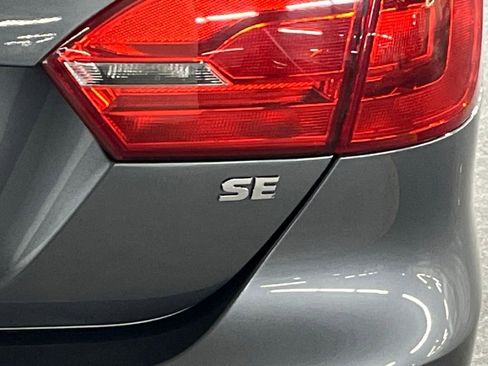 Used 2014 Volkswagen Jetta SE image 32