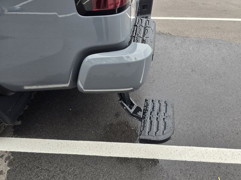 New 2026 Nissan Frontier PRO-4X image 12