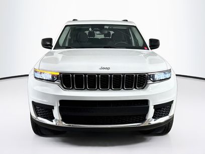 Used 2023 Jeep Grand Cherokee L Laredo