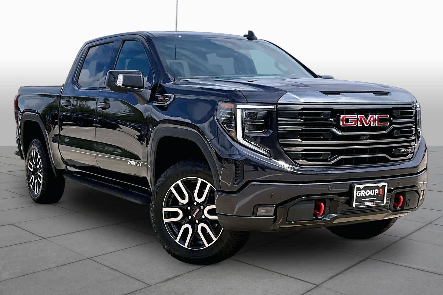 Used 2022 GMC Sierra 1500 AT4 w/ AT4 Premium Package AWD/4WD image 3