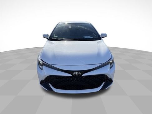 Used 2025 Toyota Corolla SE image 2