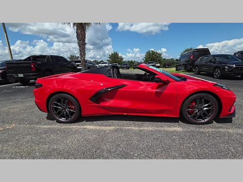 New 2027 Chevrolet Corvette Stingray Convertible w/ Stealth Interior Trim Package RWD image 17