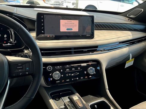 New 2026 INFINITI QX60 Autograph w/ Dark Cargo Package image 11