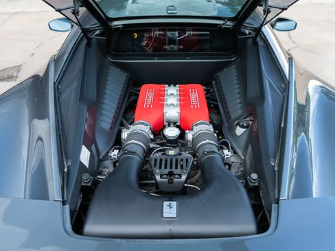 Used 2013 Ferrari 458 Italia Coupe RWD image 40