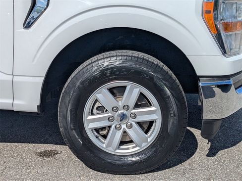 Used 2022 Ford F150 XLT image 11