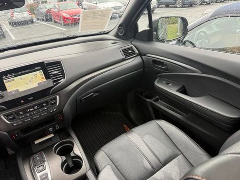 Used 2022 Honda Pilot TrailSport image 10