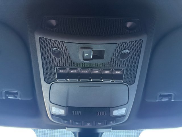 Used 2019 Ford F250 Platinum w/ FX4 Off-Road Package AWD/4WD image 10