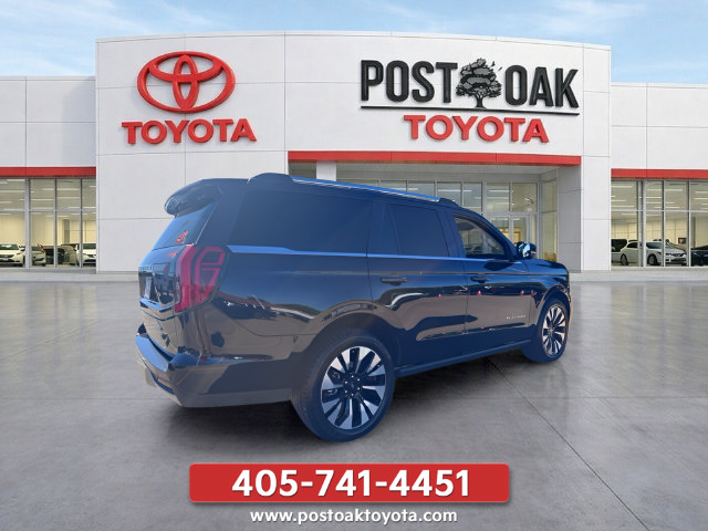 Used 2026 Ford Expedition Platinum w/ Driver's Package AWD/4WD image 8