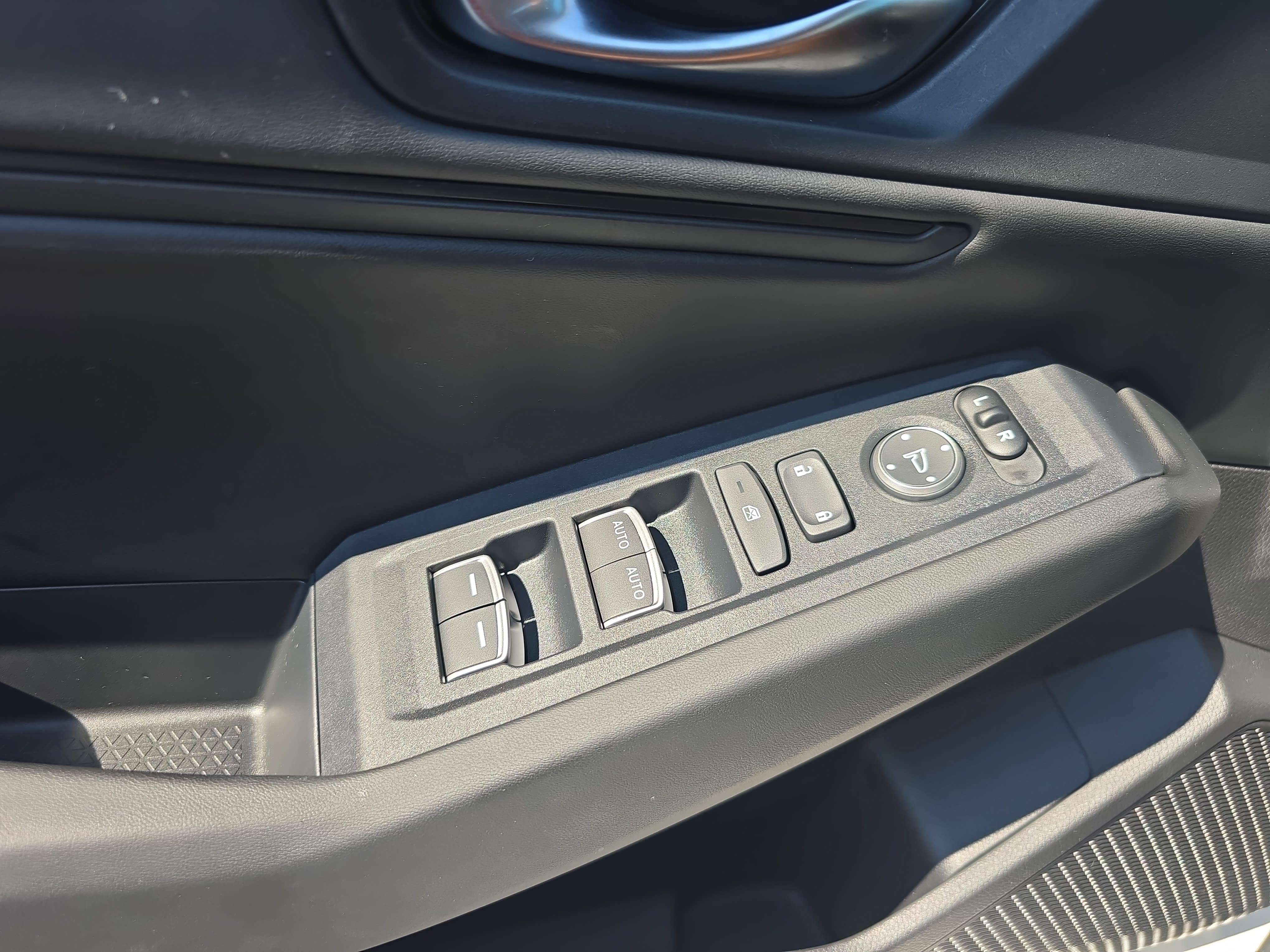 Certified 2025 Honda Accord SE image 26