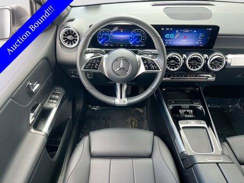 Used 2024 Mercedes-Benz EQB 250+ image 20