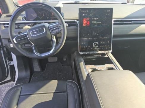 Used 2025 GMC Sierra EV Denali AWD/4WD image 3