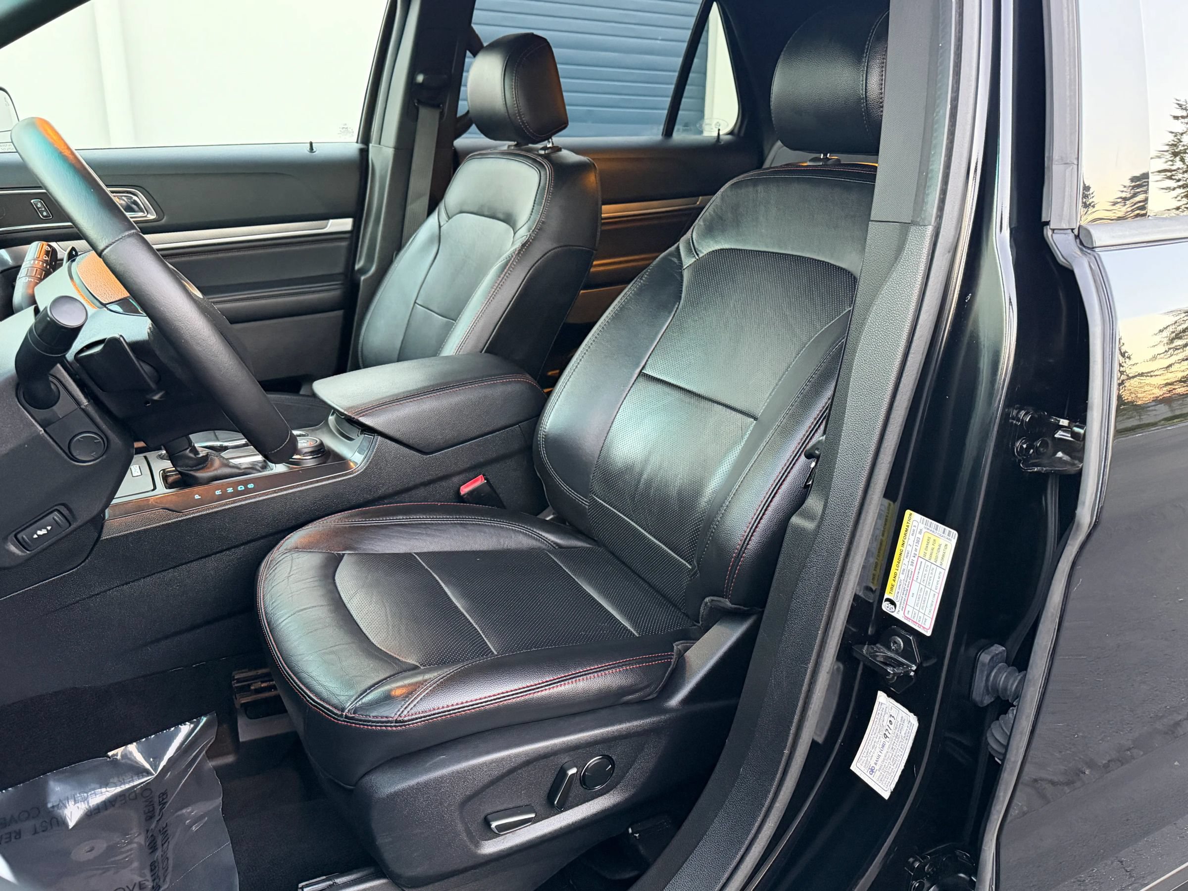 Used 2016 Ford Explorer Sport w/ Equipment Group 401A AWD/4WD image 7