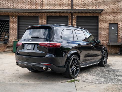 Used 2021 Mercedes-Benz GLS 580 4MATIC image 9