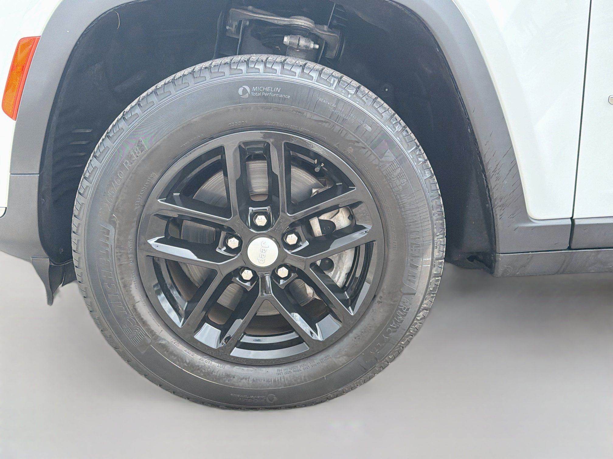 Used 2023 Jeep Grand Cherokee L Laredo AWD/4WD image 41