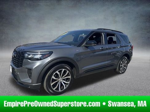 Used 2025 Ford Explorer ST-Line image 1