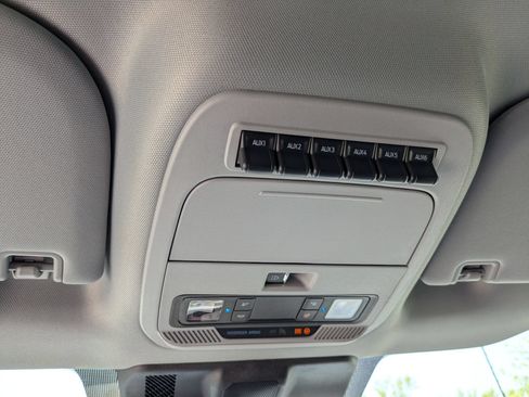 Used 2026 Ford F250 XLT w/ XLT Premium Package AWD/4WD image 23