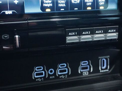 New 2026 RAM 3500 Limited AWD/4WD image 29