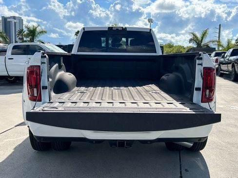 New 2025 RAM 3500 Limited image 26