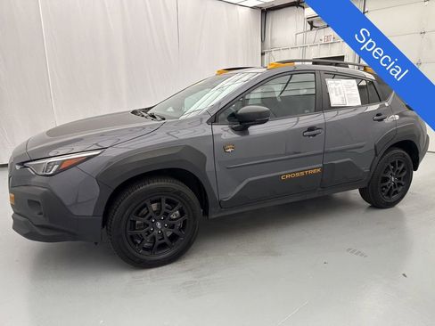Used 2024 Subaru Crosstrek 2.5i Wilderness w/ Crosstrek Mirror Package AWD/4WD image 3