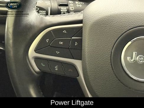 Used 2022 Jeep Grand Cherokee Laredo X AWD/4WD image 26