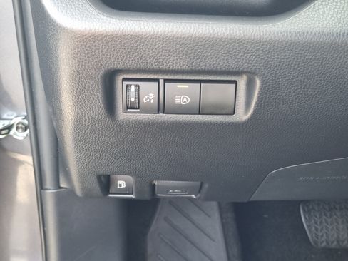 Used 2024 Toyota RAV4 LE AWD/4WD image 26