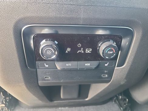 New 2026 Chevrolet Suburban LT w/ Comfort Package RWD image 15