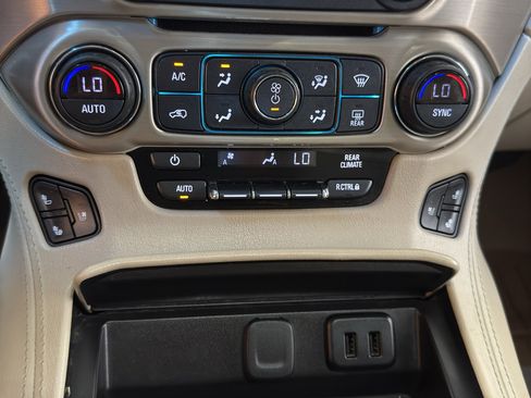Used 2018 GMC Yukon Denali AWD/4WD image 33
