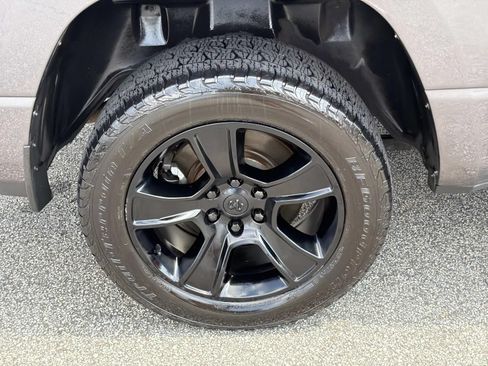 Used 2021 RAM 1500 Big Horn AWD/4WD image 18