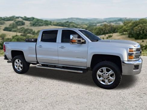 Used 2019 Chevrolet Silverado 2500 LTZ w/ Duramax Plus Package AWD/4WD image 13