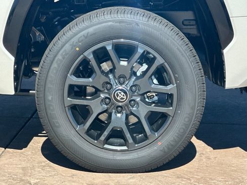 New 2026 Toyota Tundra Platinum AWD/4WD image 33