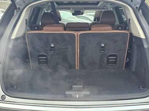 Used 2024 Acura MDX SH-AWD w/ Technology Package image 10