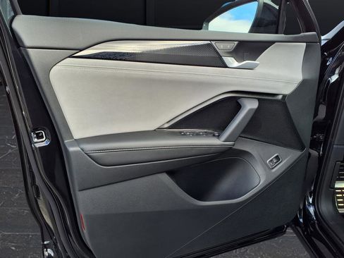 New 2026 Volkswagen Tiguan SE R-Line image 12