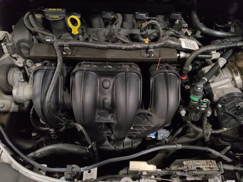 Used 2015 Ford Escape SE FWD image 30