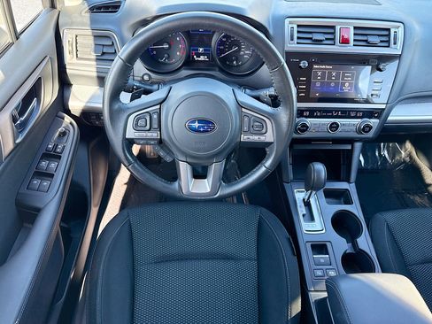Used 2017 Subaru Outback 2.5i Premium image 17