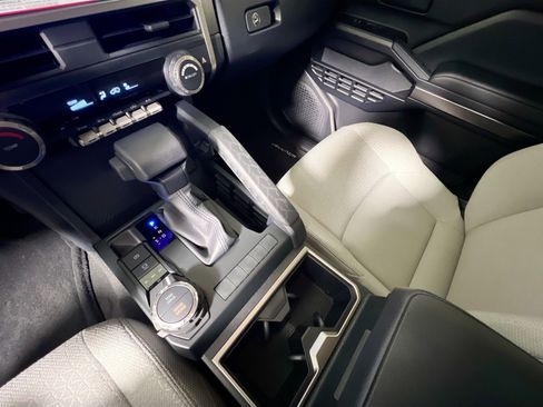 Used 2025 Toyota 4Runner SR5 image 26