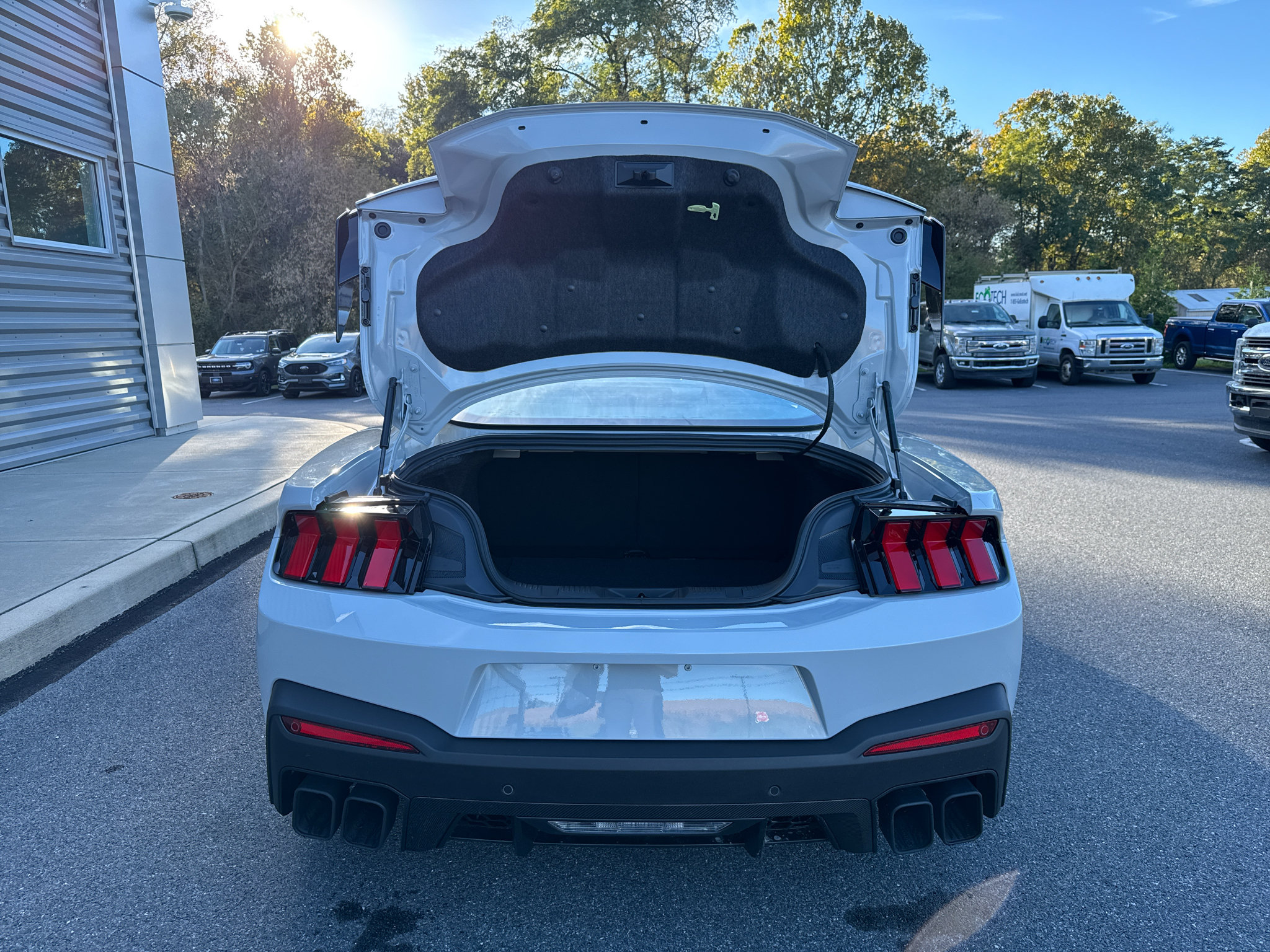 New 2026 Ford Mustang Dark Horse SC w/ Carbon Fiber Exterior Package RWD image 9